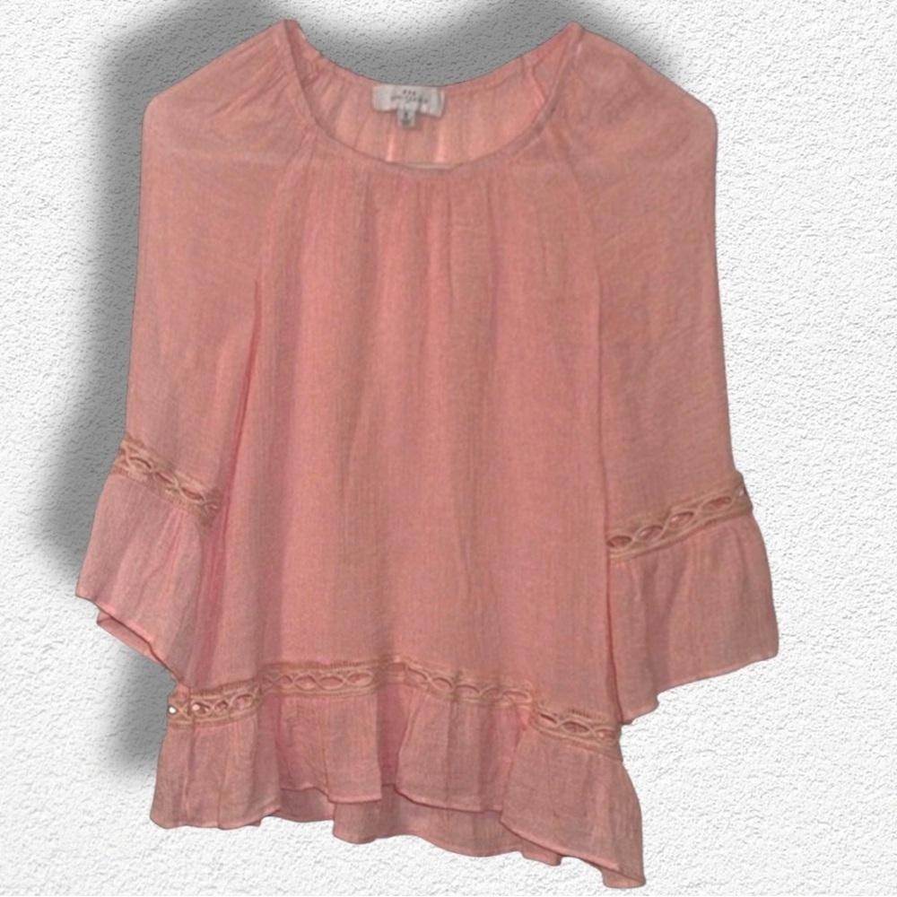 🌺NEW DIRECTIONS RUFFLED SLEEVED/BOTTOM TOP